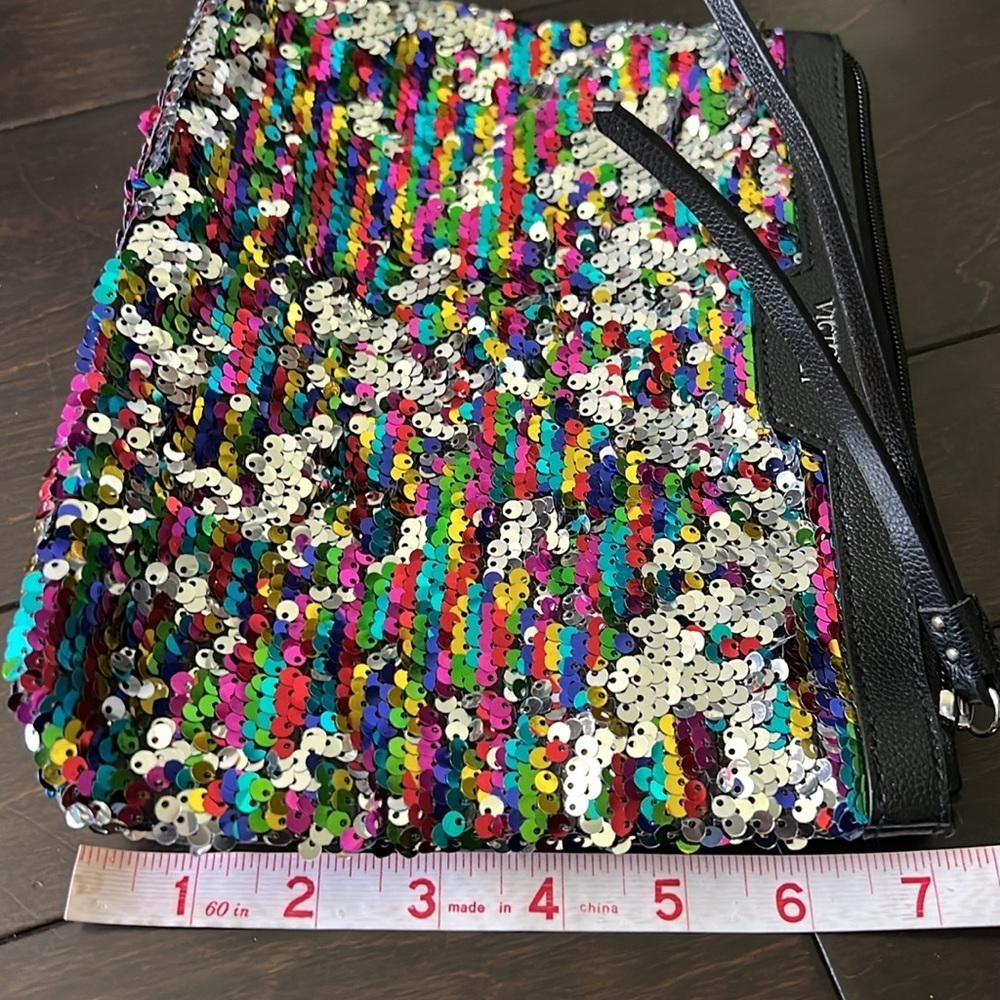 Victoria Secret sequin cosmetic bag NWOT - Picture 8 of 8